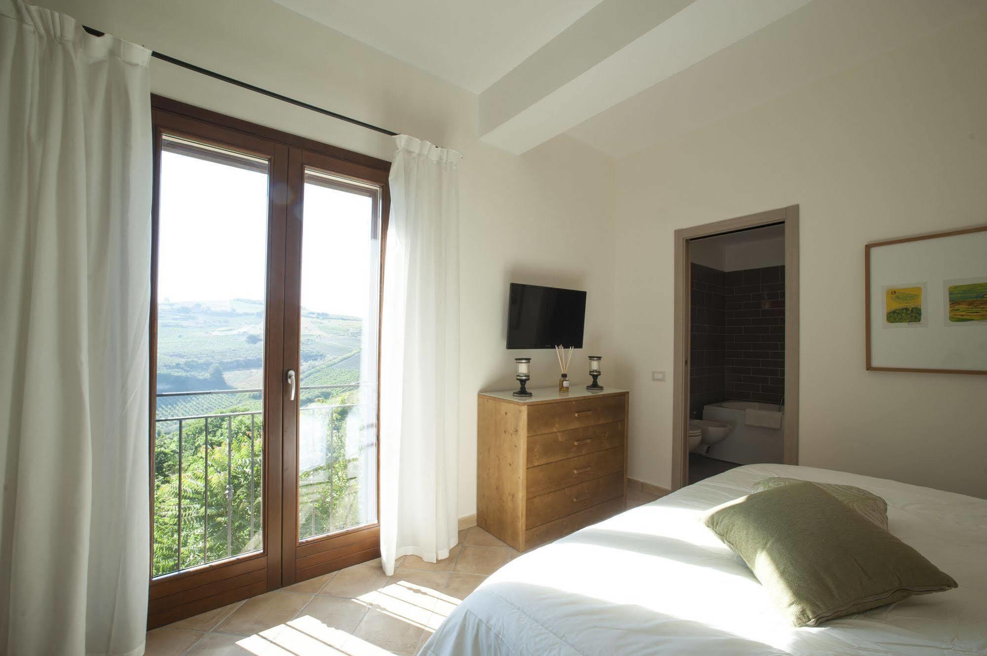 Feudo Del Biviere Villa Santa Ninfa ภายนอก รูปภาพ